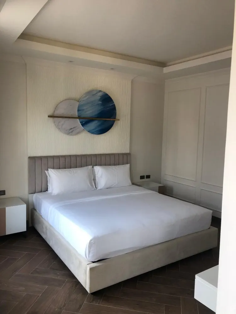 Property image - full photo 12