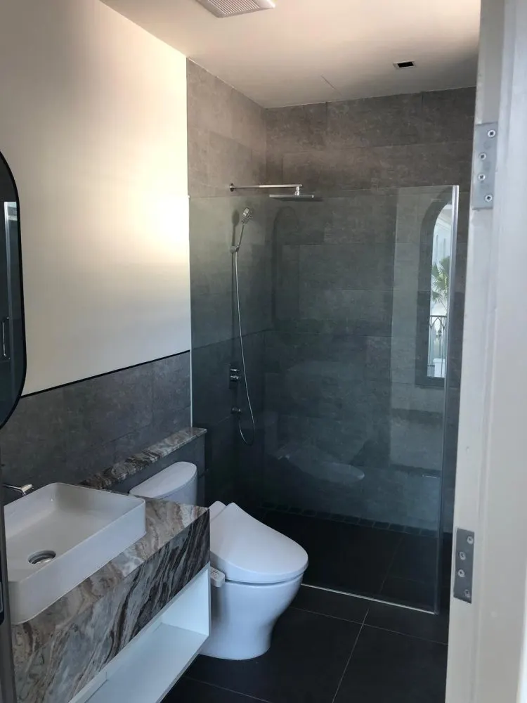 Property image - full photo 17