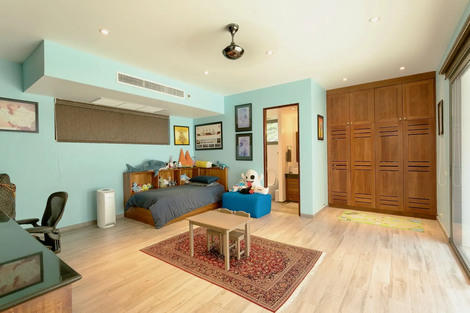 Property image - full photo 15