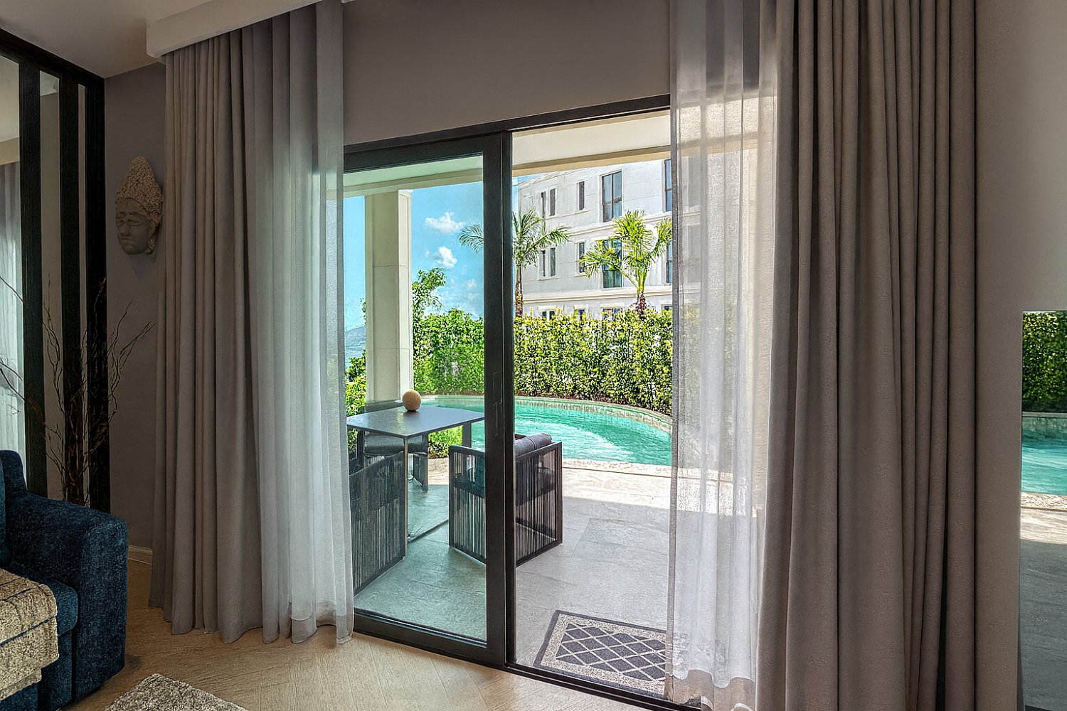 Property image - full photo 6