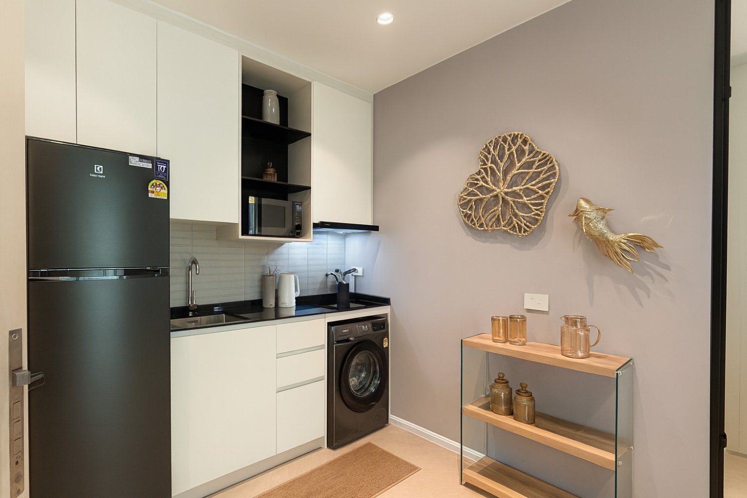Property image - full photo 16