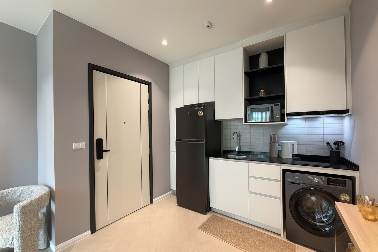Property image - full photo 17