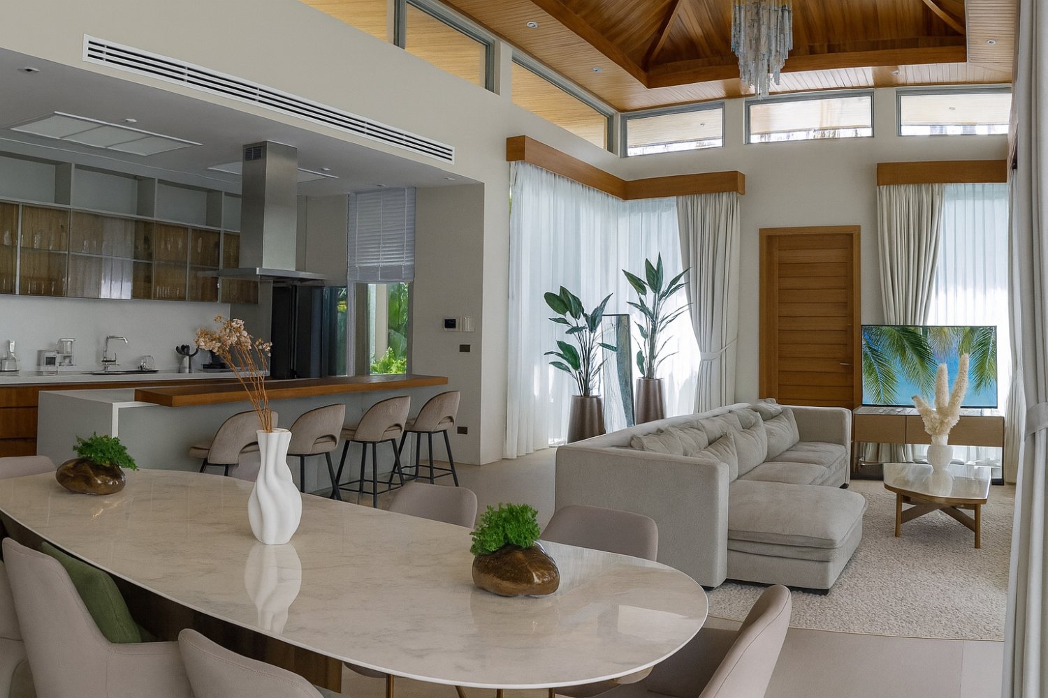 Property image - full photo 35