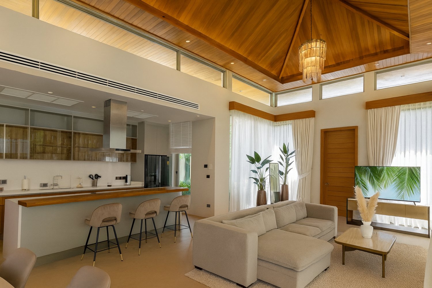 Property image - full photo 32