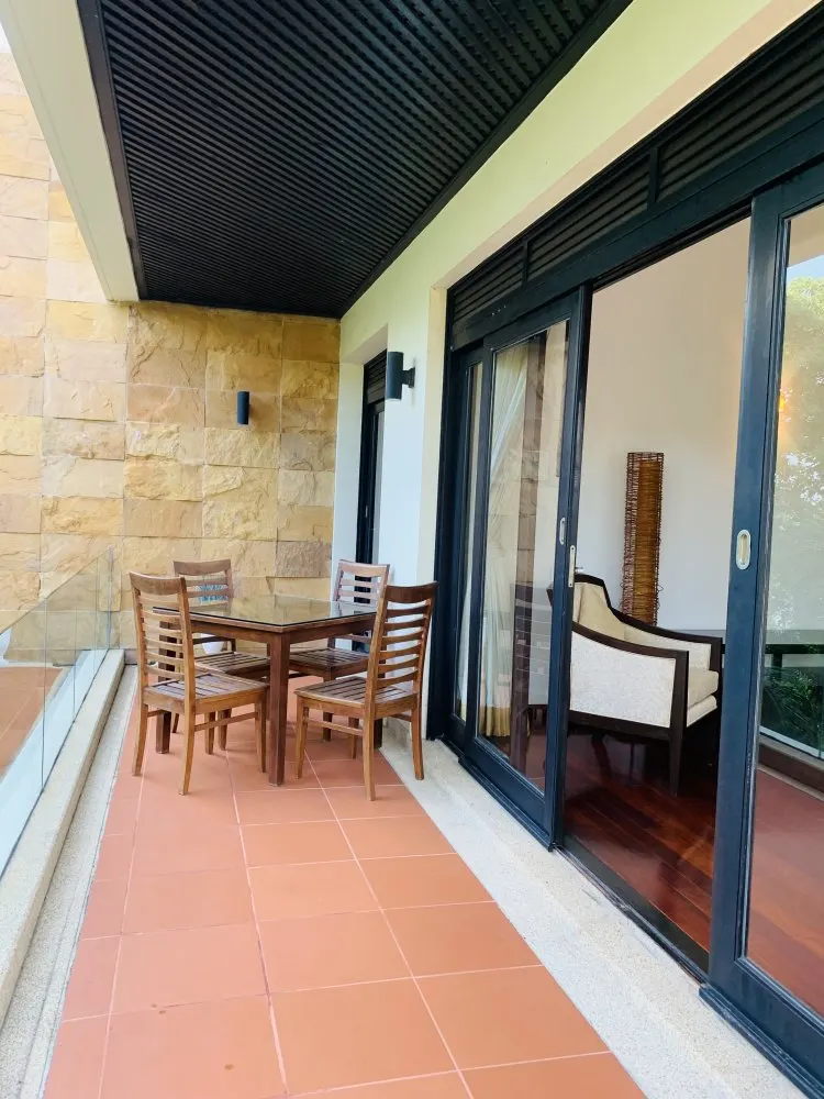 Property image - full photo 12