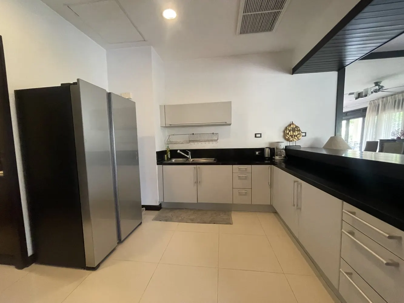 Property image - full photo 4