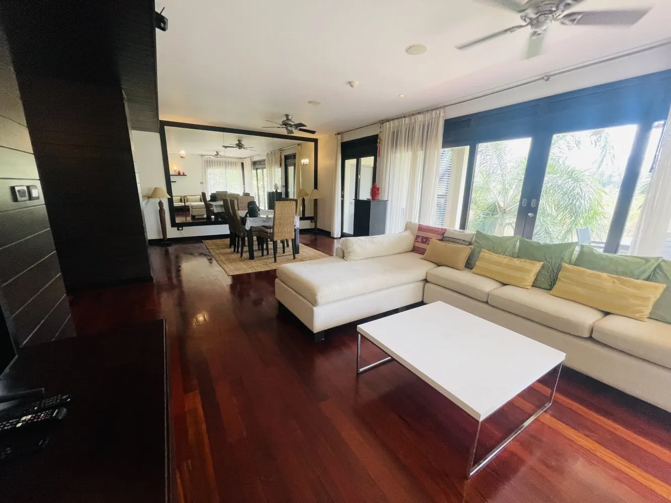 Property image - full photo 1