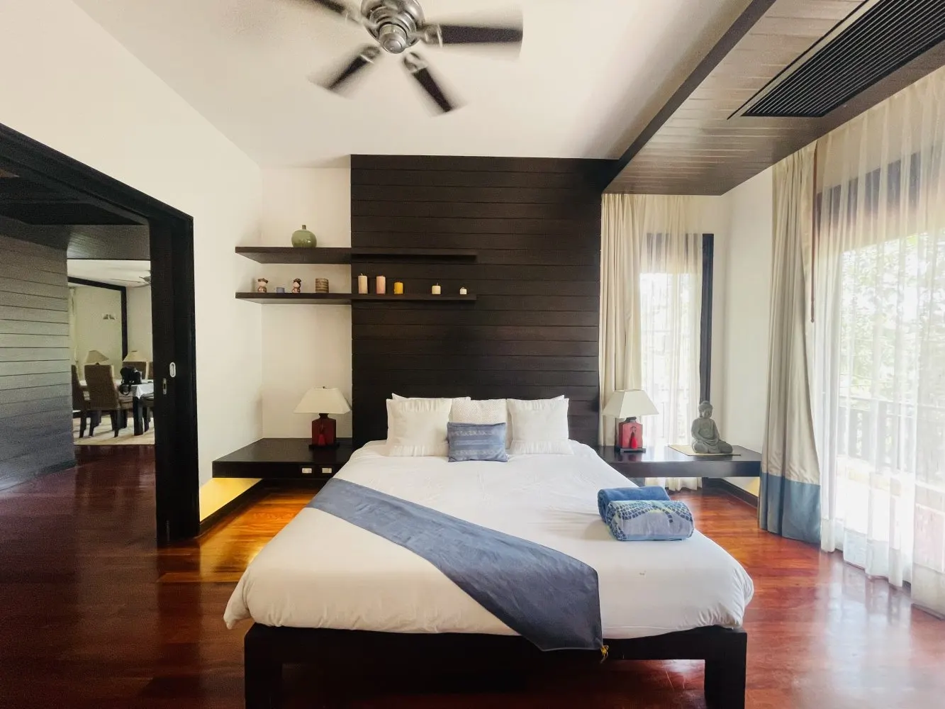 Property image - full photo 13