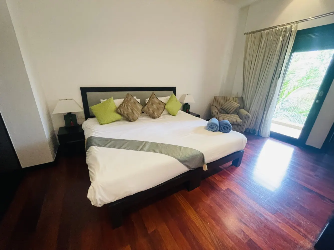 Property image - full photo 18