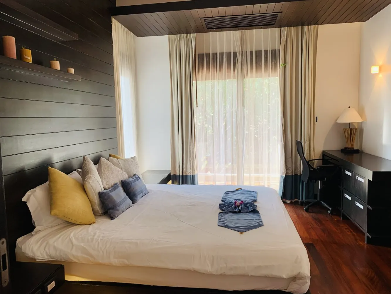 Property image - full photo 16