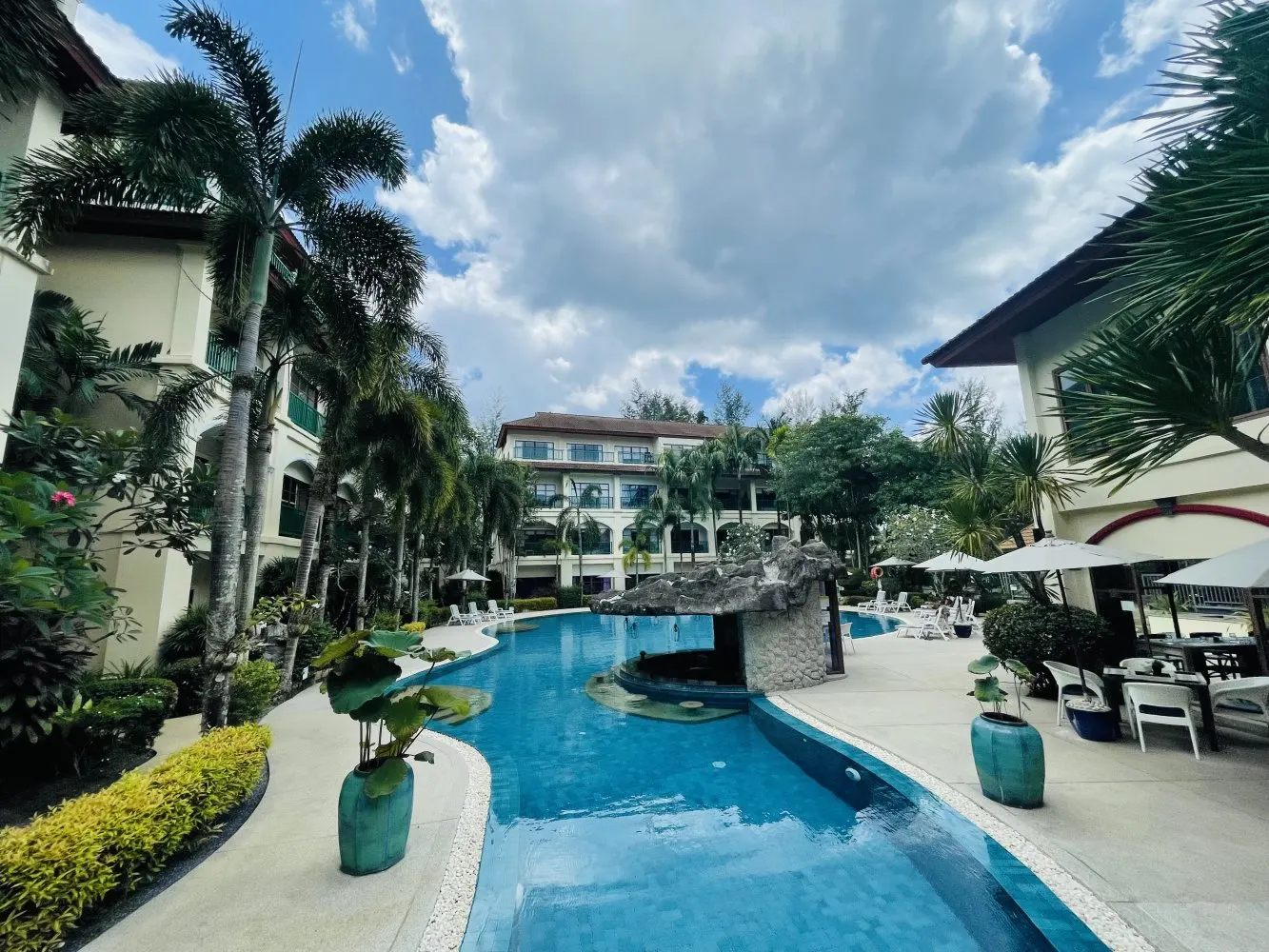 Property image - full photo 2