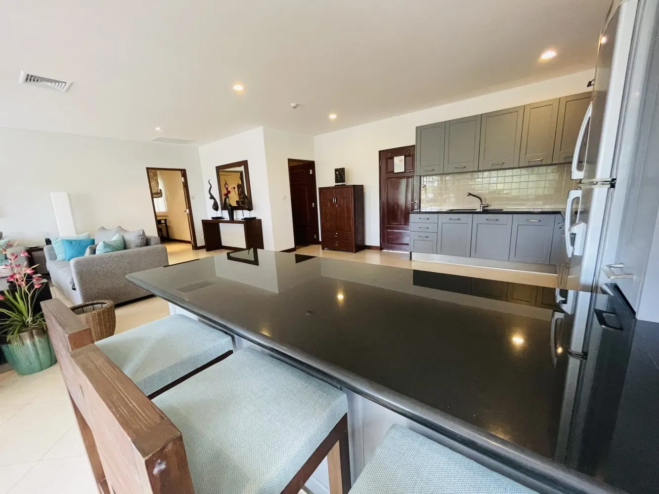 Property image - full photo 6