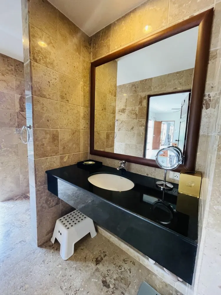 Property image - full photo 23