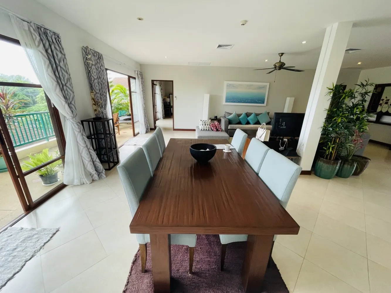 Property image - full photo 10