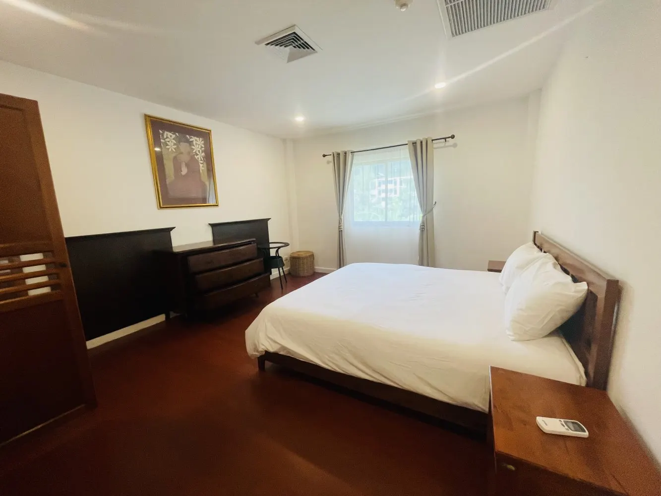 Property image - full photo 13