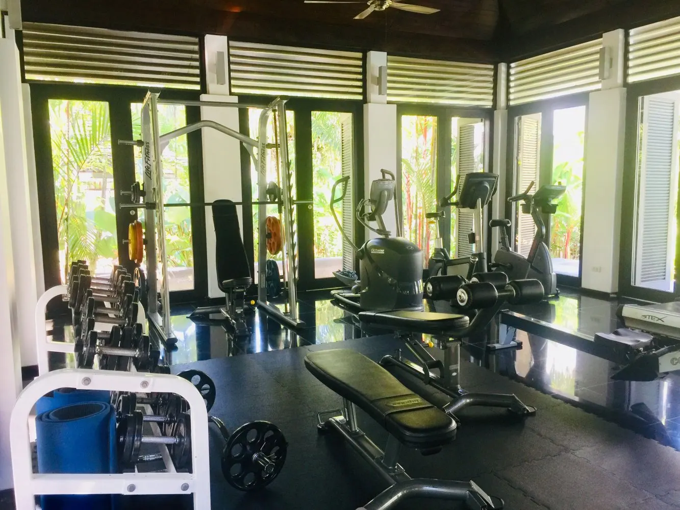 Property image - full photo 16
