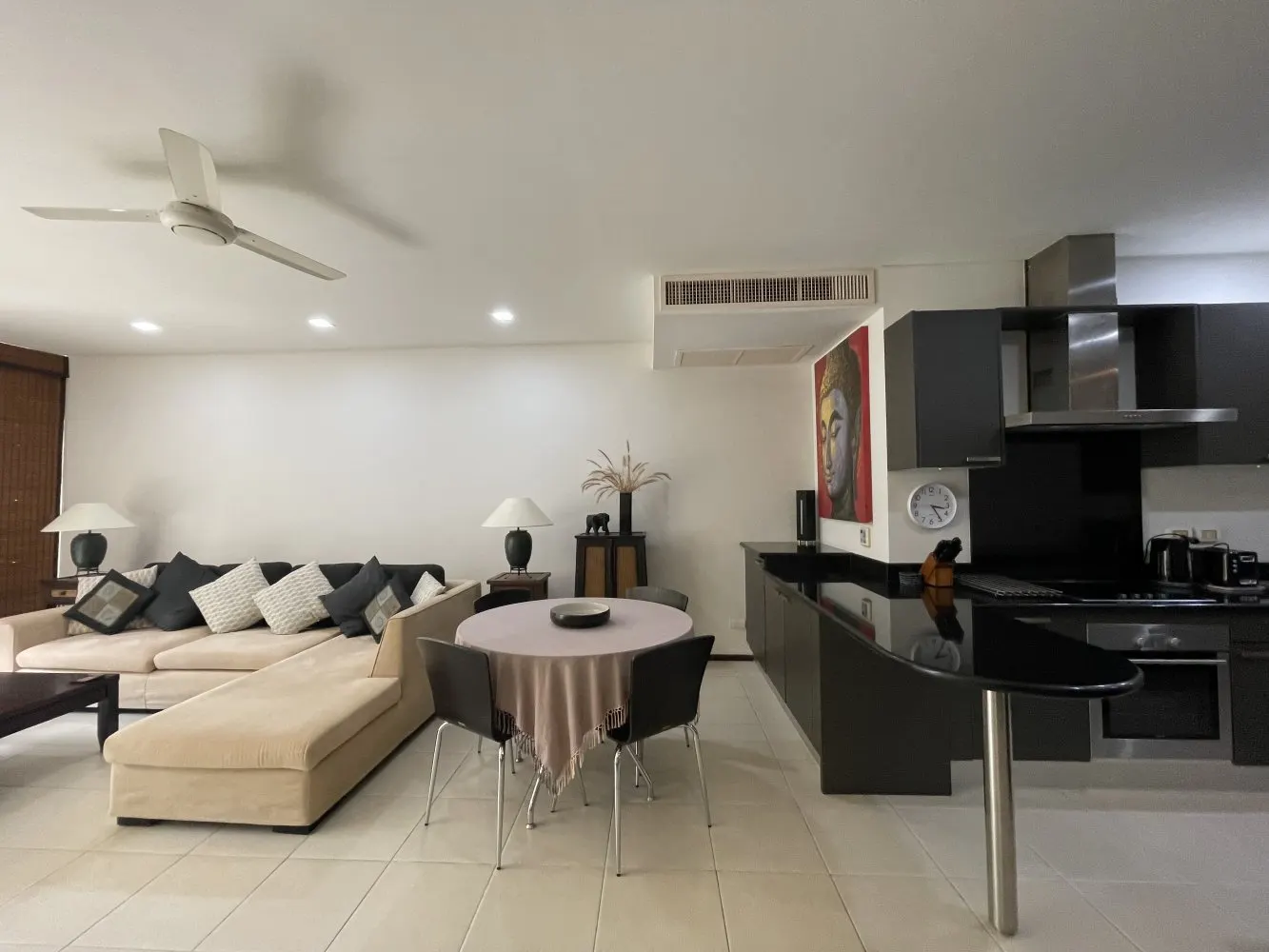 Property image - full photo 3