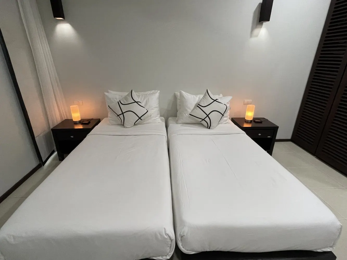 Property image - full photo 11