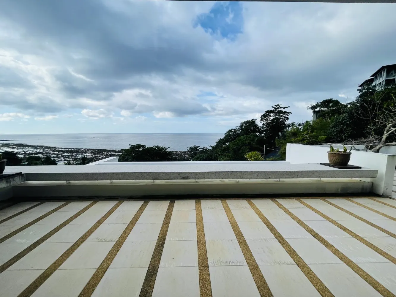 Property image - full photo 2