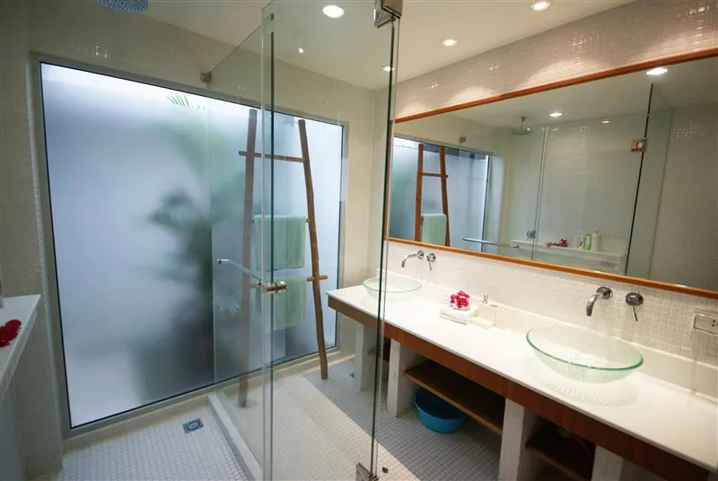 Property image - full photo 15