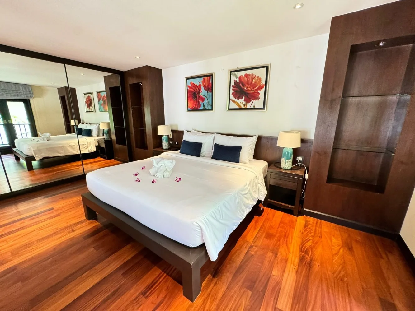 Property image - full photo 12