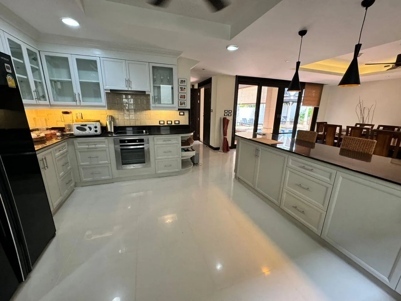 Property image - full photo 6