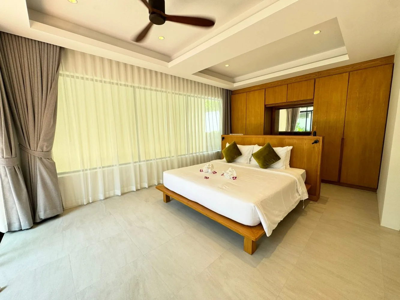 Property image - full photo 18