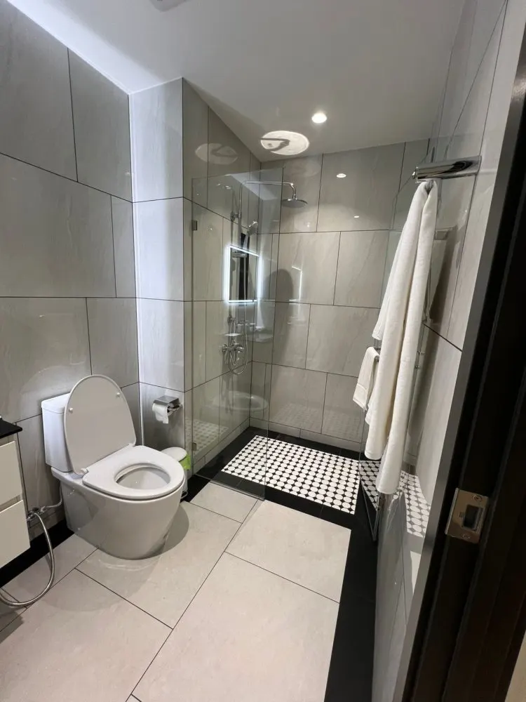 Property image - full photo 8