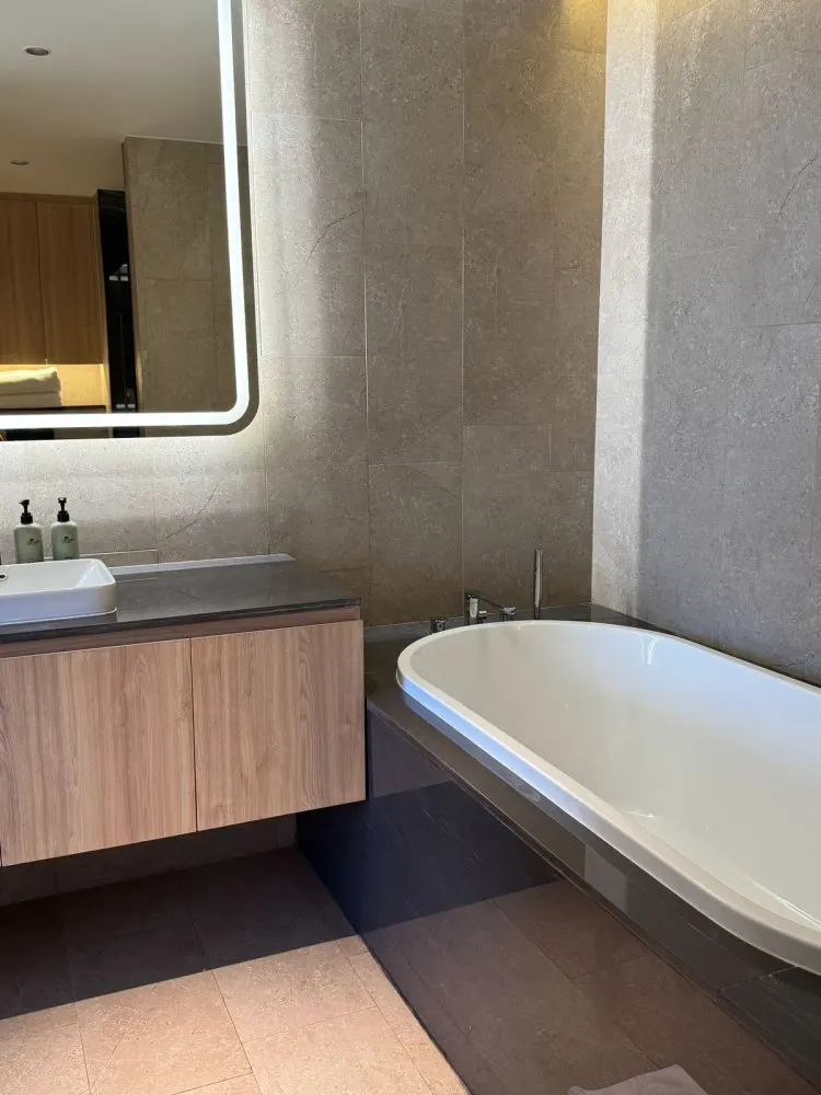 Property image - full photo 6