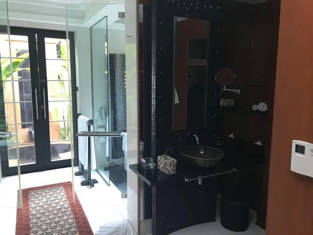 Property image - full photo 10
