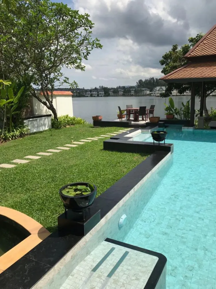 Property image - full photo 3