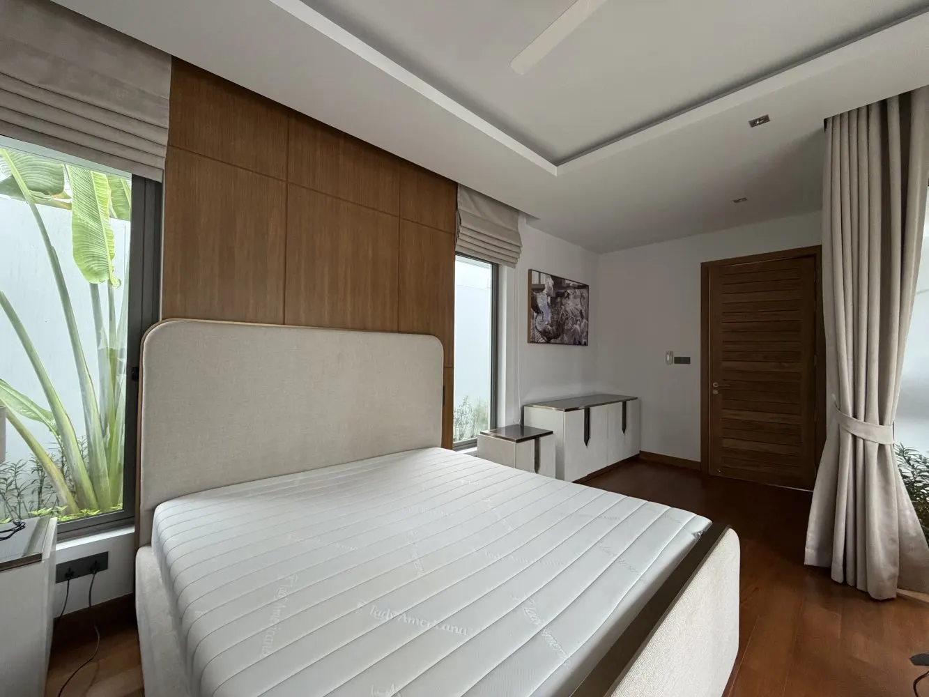 Property image - full photo 11