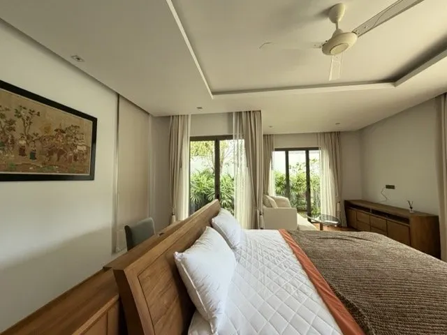 Property image - full photo 12