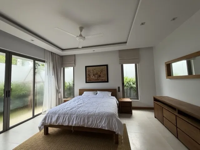 Property image - full photo 9
