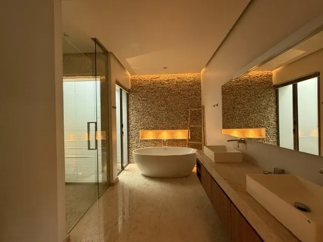 Property image - full photo 16