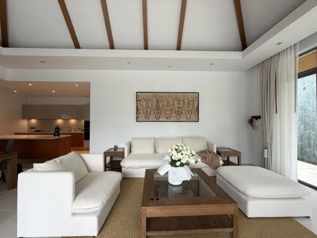 Property image - full photo 4