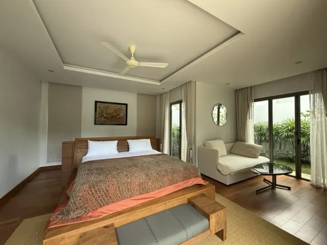 Property image - full photo 11