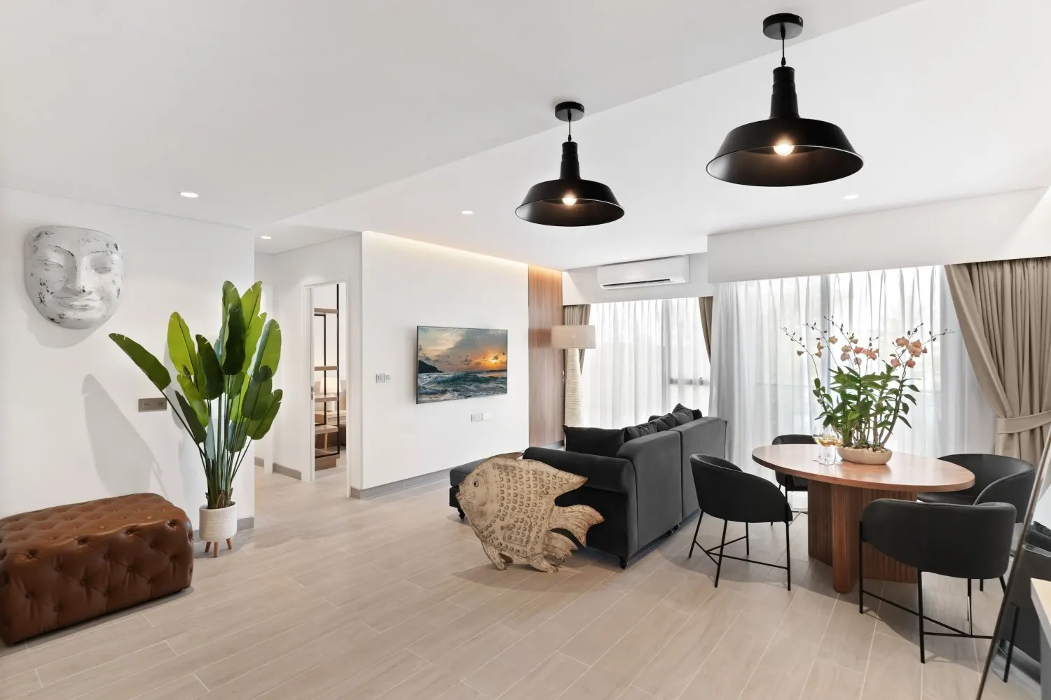 Property image - full photo 3