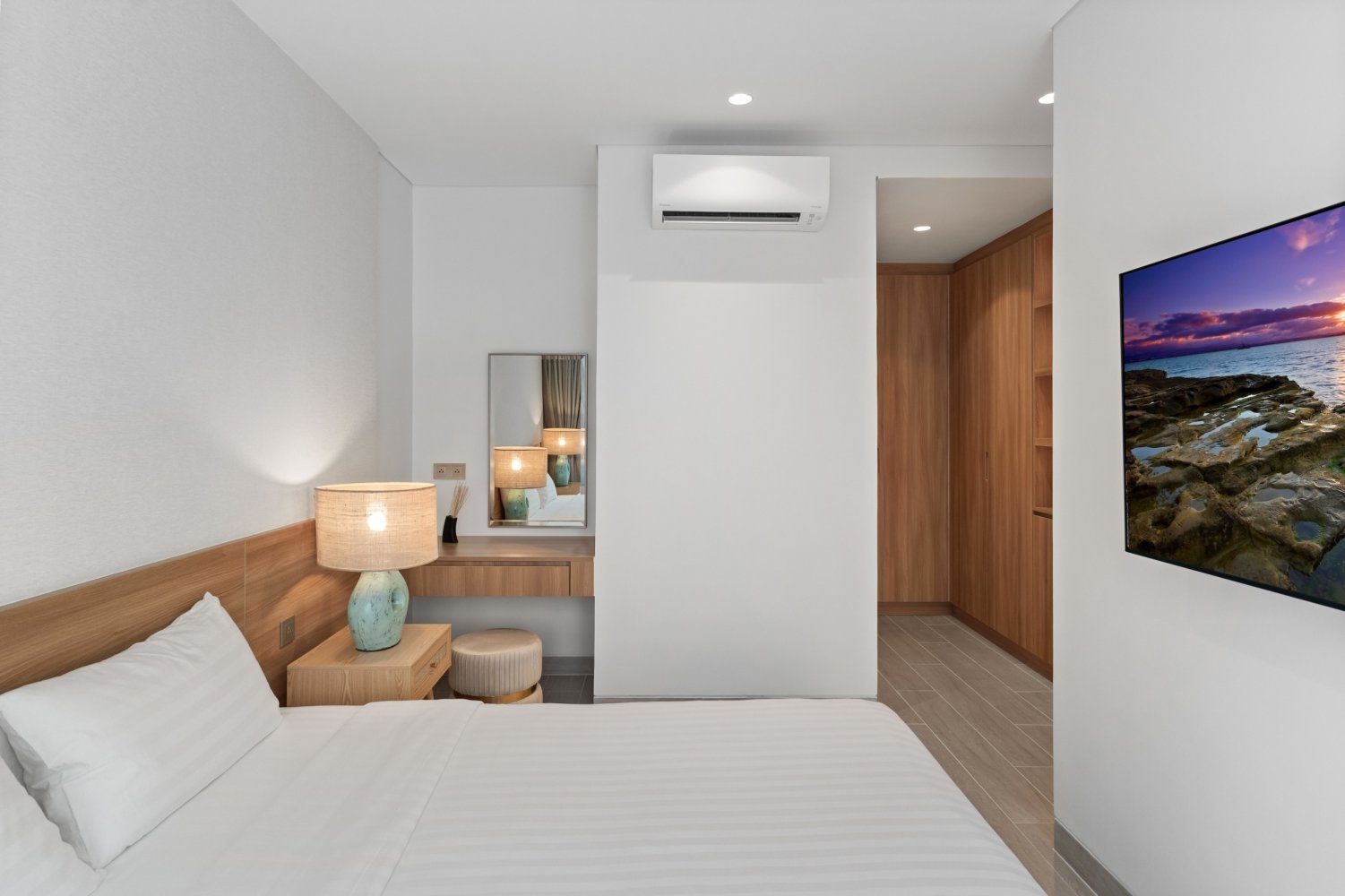 Property image - full photo 9