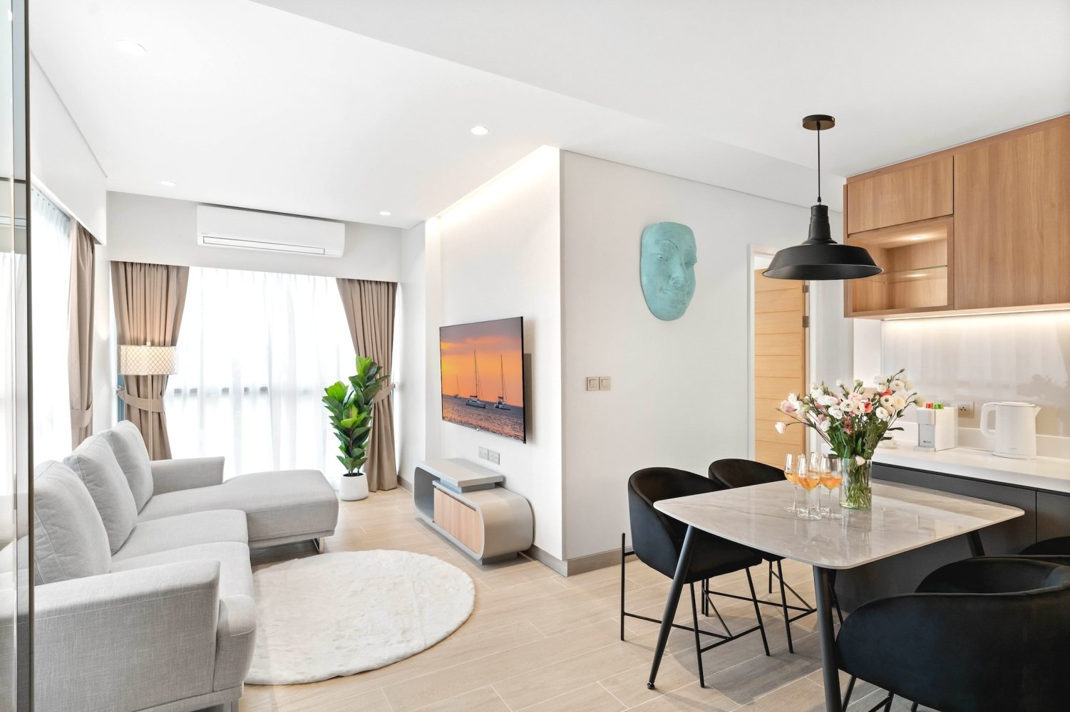 Property image - full photo 10
