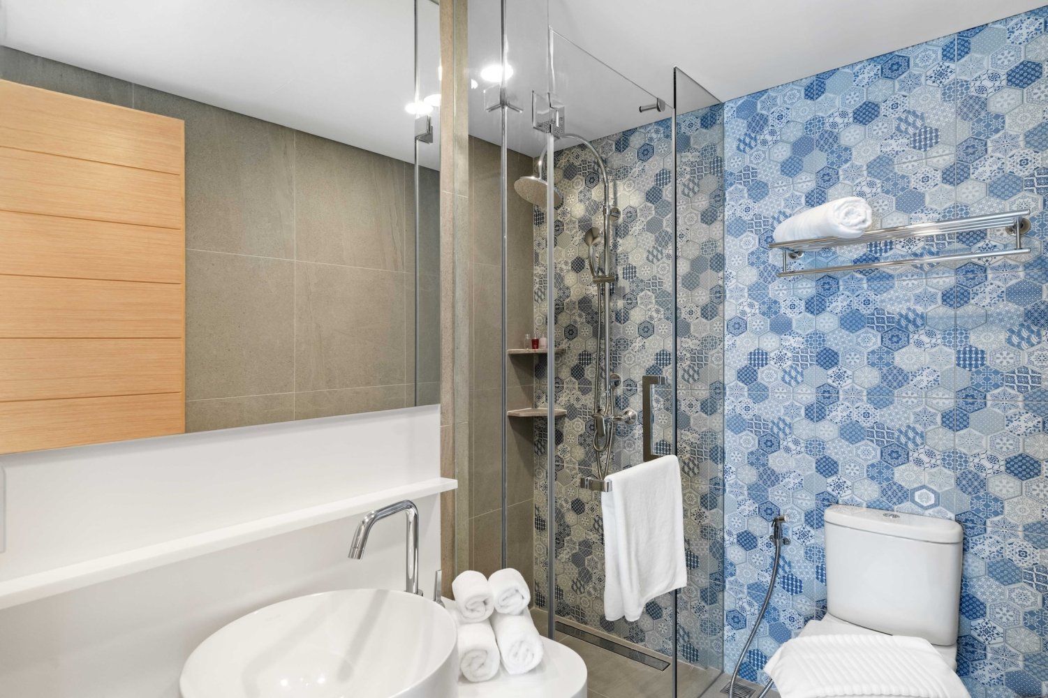 Property image - full photo 7