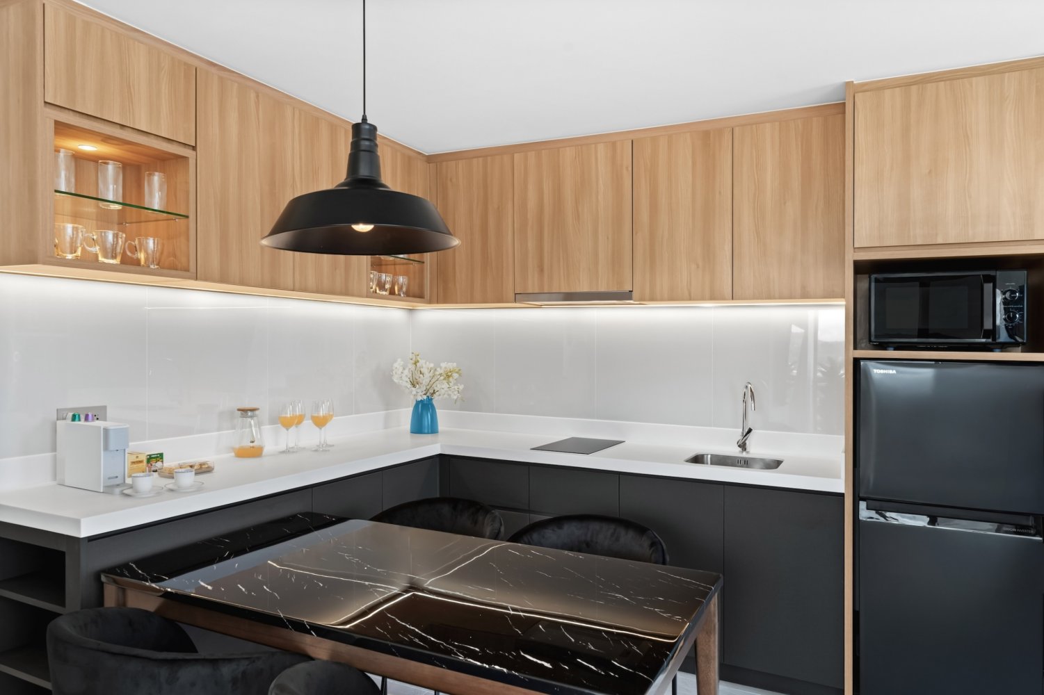 Property image - full photo 4