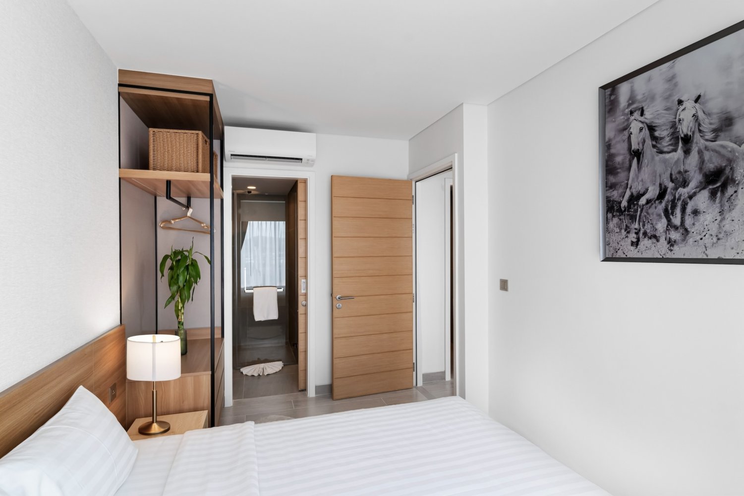Property image - full photo 6
