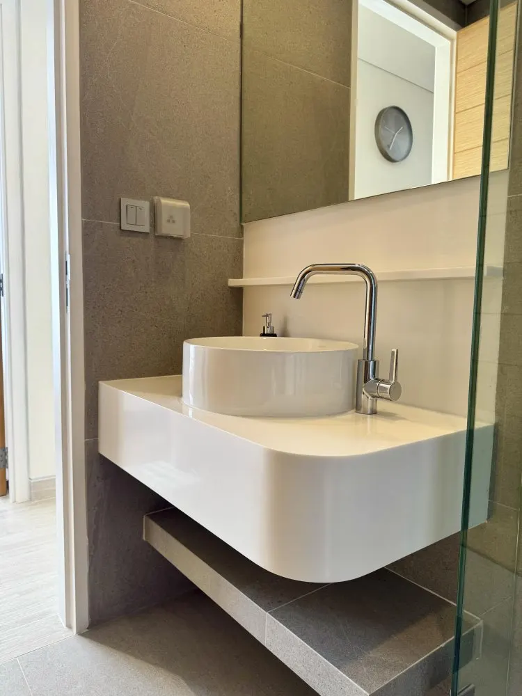Property image - full photo 10
