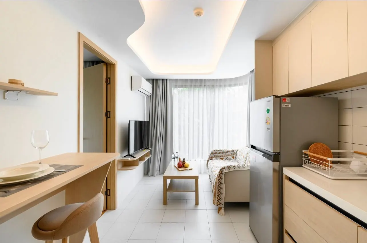 Property image - full photo 2