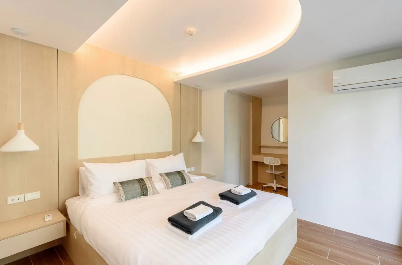 Property image - full photo 6