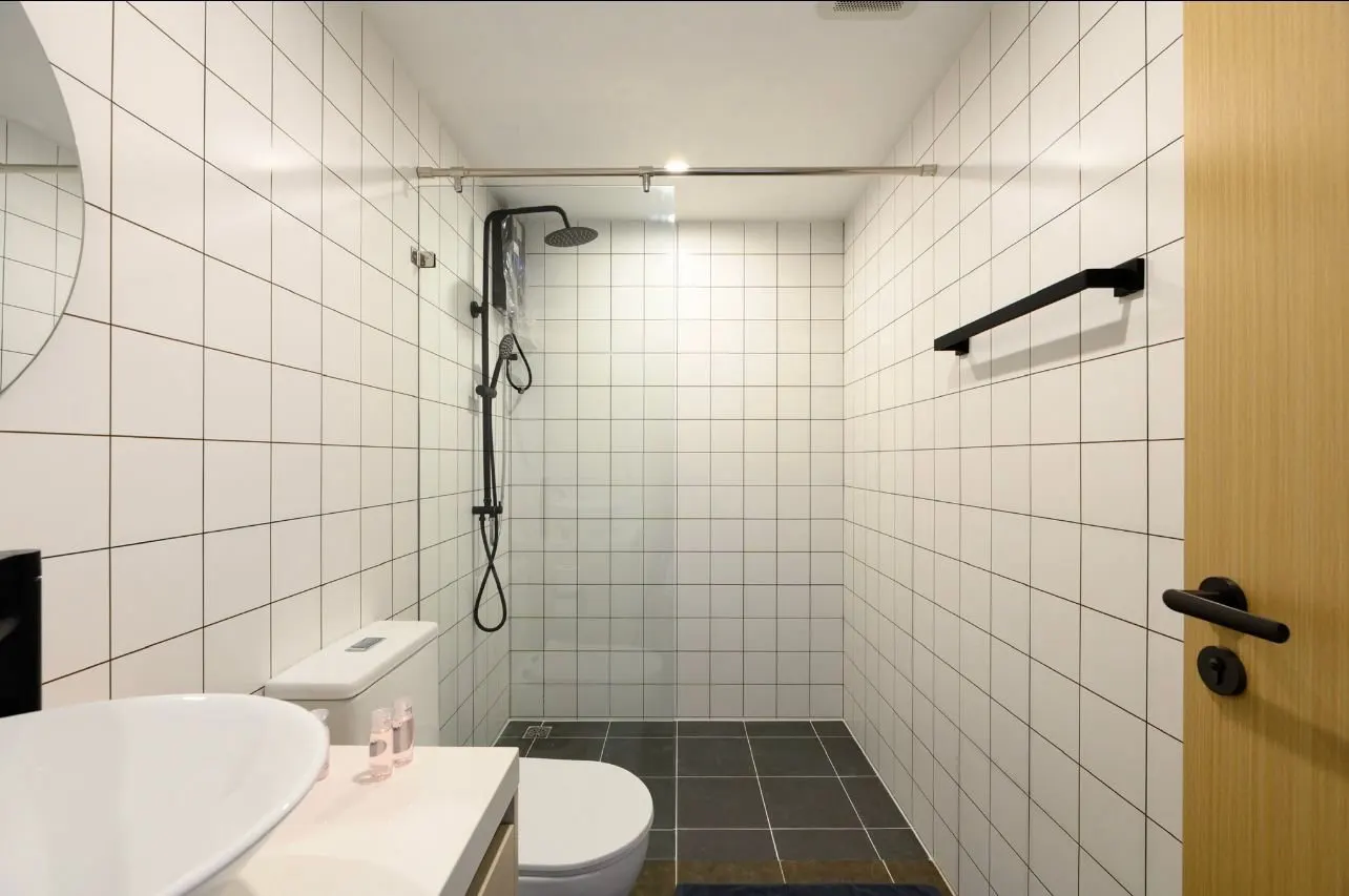 Property image - full photo 5
