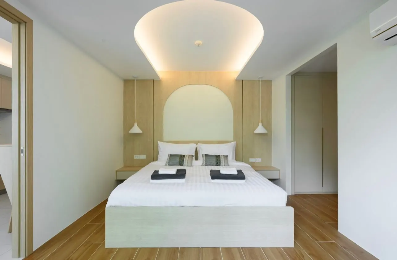 Property image - full photo 3