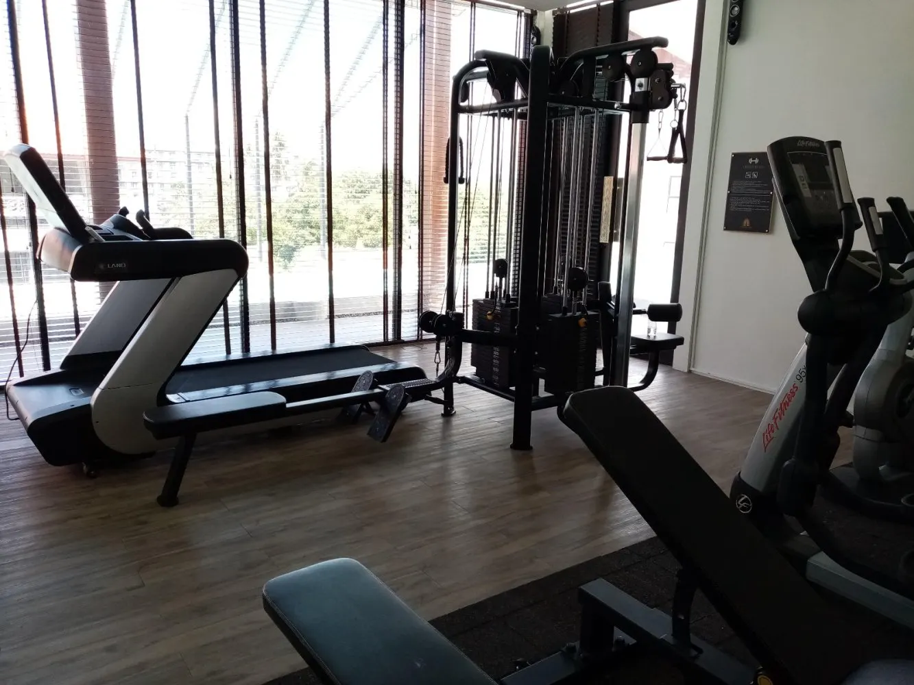 Property image - full photo 8