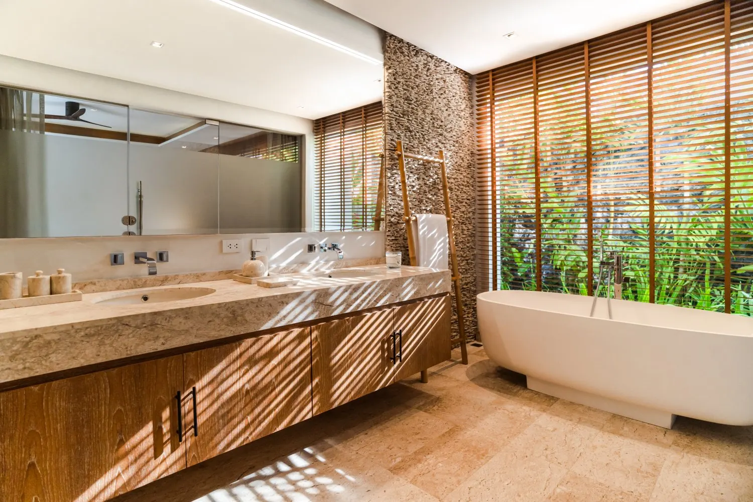 Property image - full photo 23